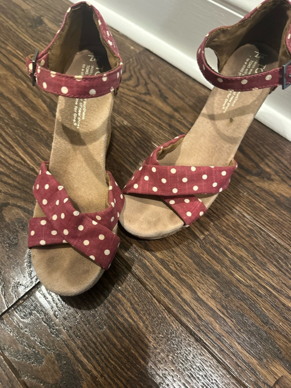 Toms Burgundy Polka Dot Cork Wedge Sandals - Picture 3 of 4